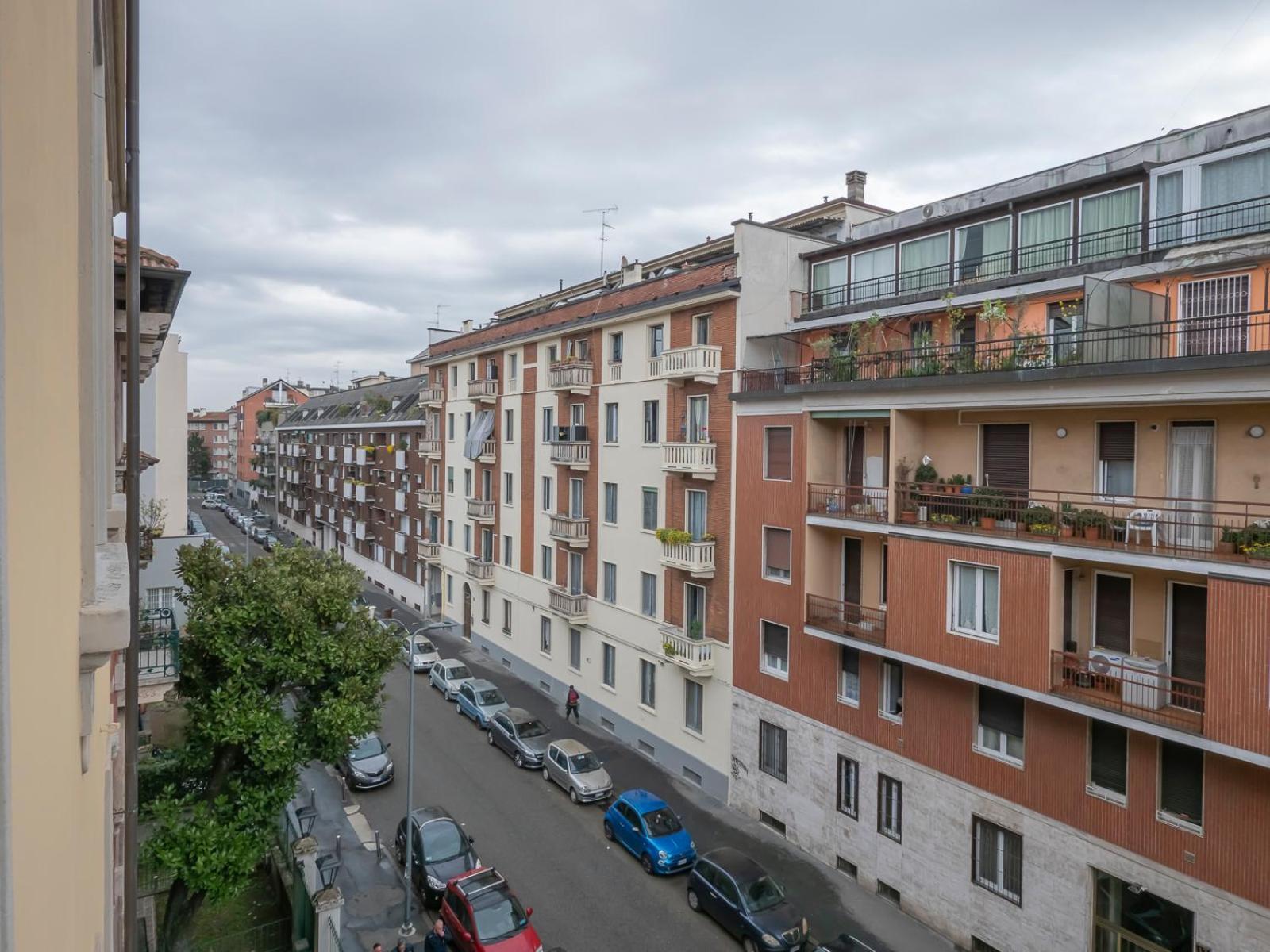 Xenia Apartments - Colorful Apartment In Fiera Area Milan Bagian luar foto